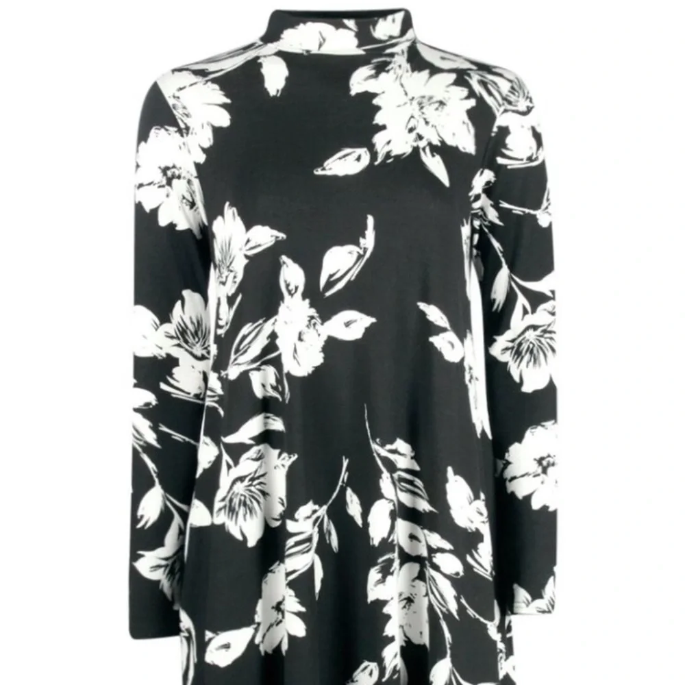 Black & White Mock neck mini dress Naomie Olindo Southern Charm Y2K - Picture 5 of 7